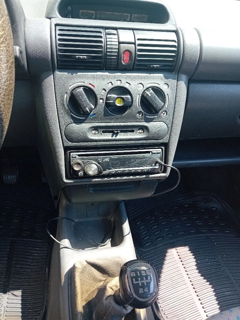 Opel Corsa B 1995