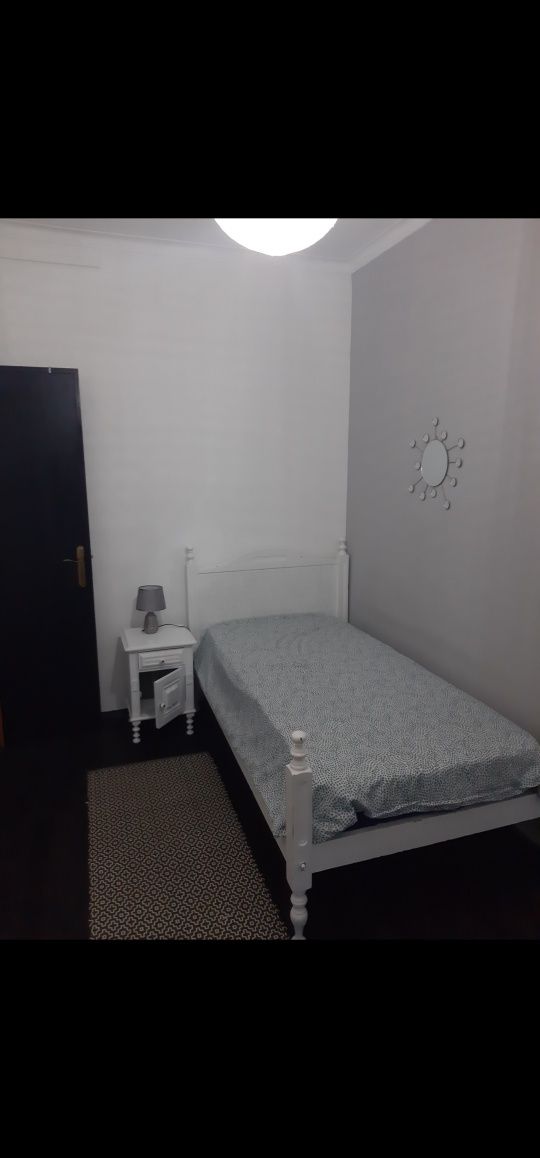 Quarto Almada - Laranjeiro