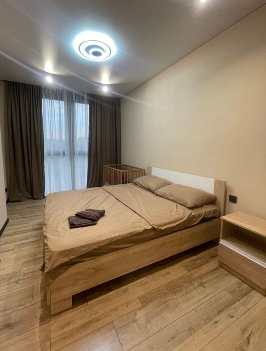 2к квартира подобово Ужгород бізнес-клас! Паркокомісце  біля входу!