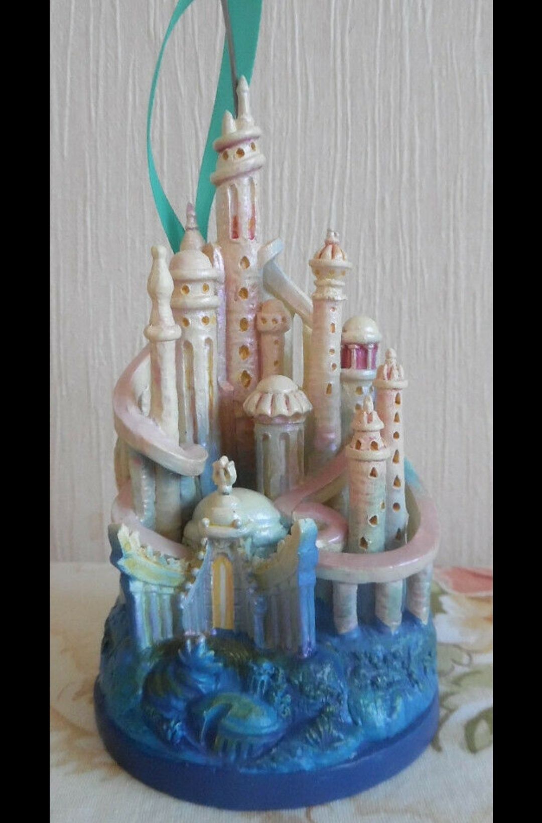 Zamek Ariel Atlantyda, ornament figurka Disney store mała syrenka