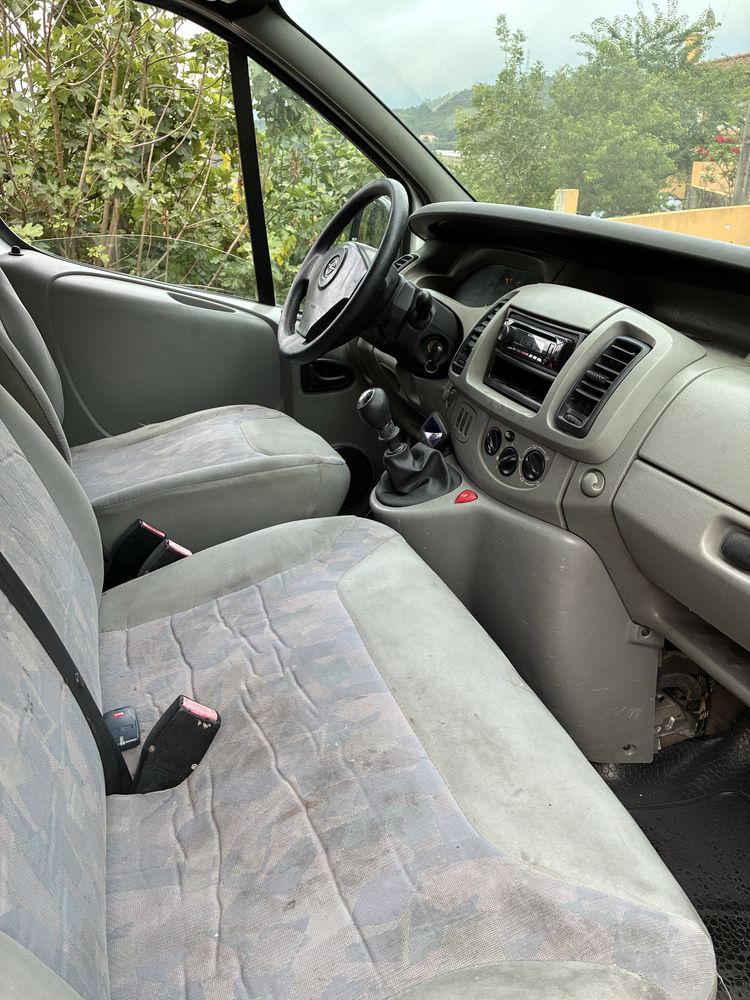 Opel vivaro 1.9dti 2.7t