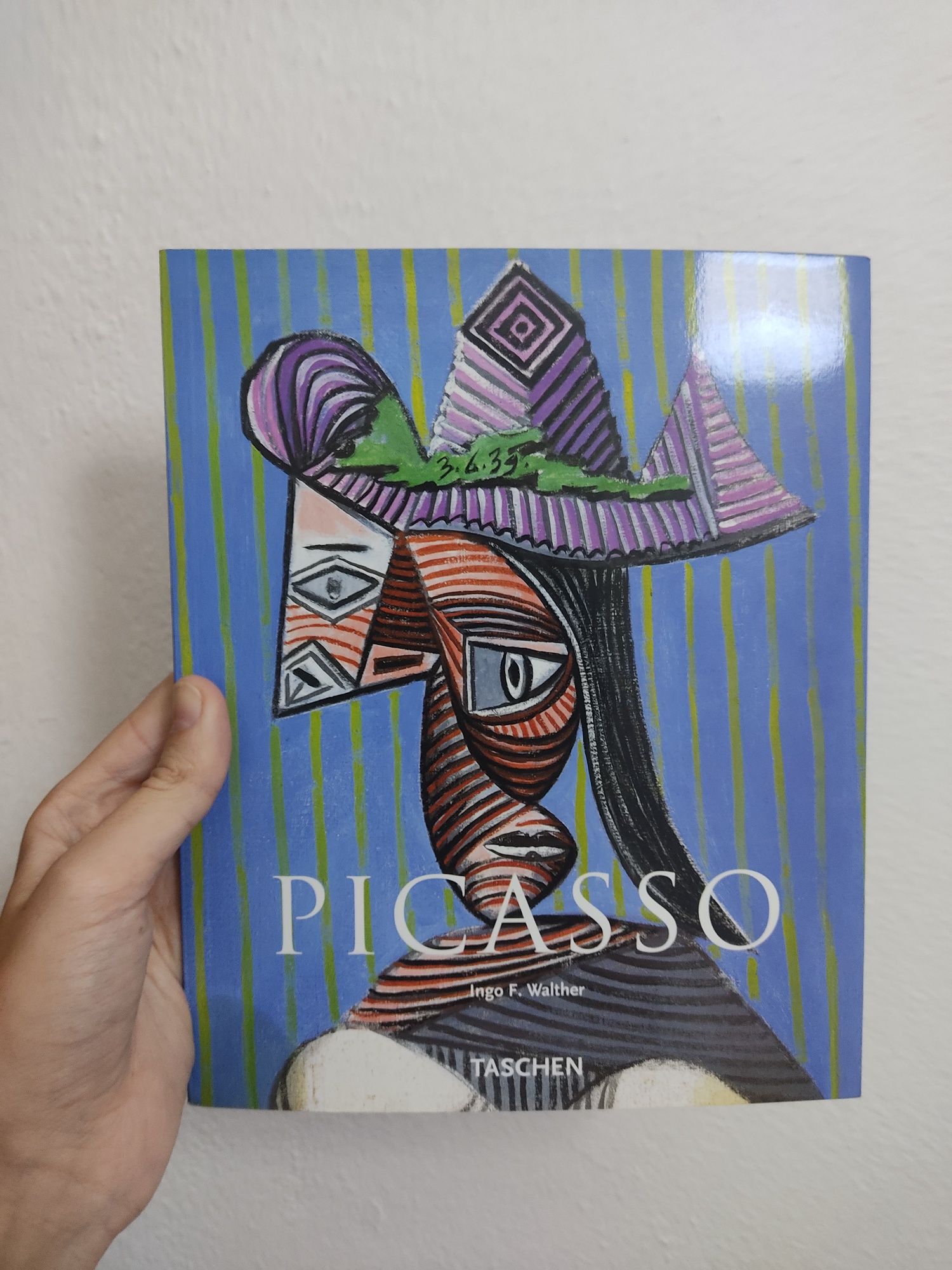 Picasso - livro sobre a vida e arte