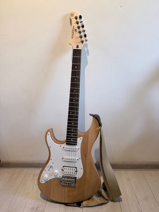 gitara elektryczna Yamaha Pacifica 112JL YNS (leworęczna)