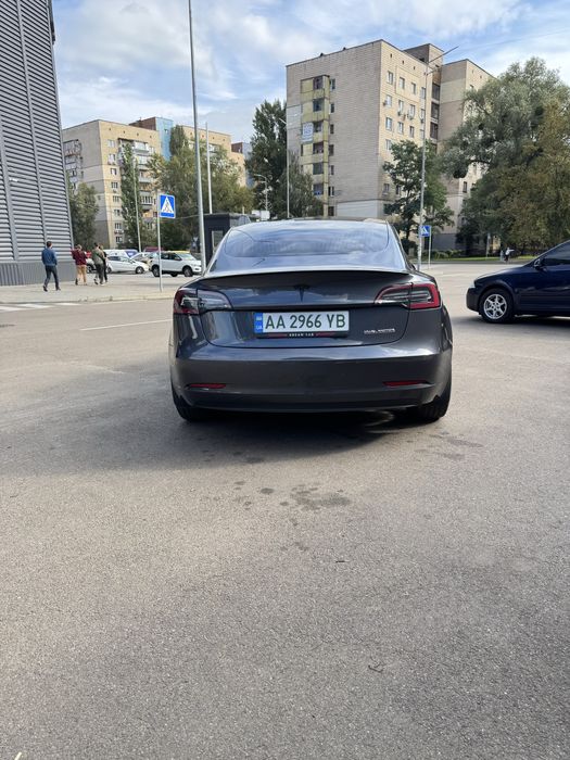 Tesla model 3 performance 2019