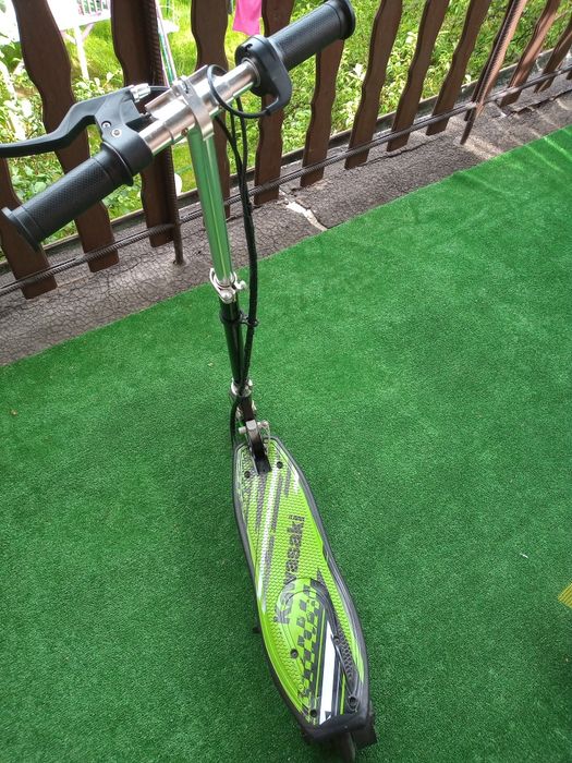 Sprzedam hulajnogę elektryczna Kawasaki Model: KX-FS5.5