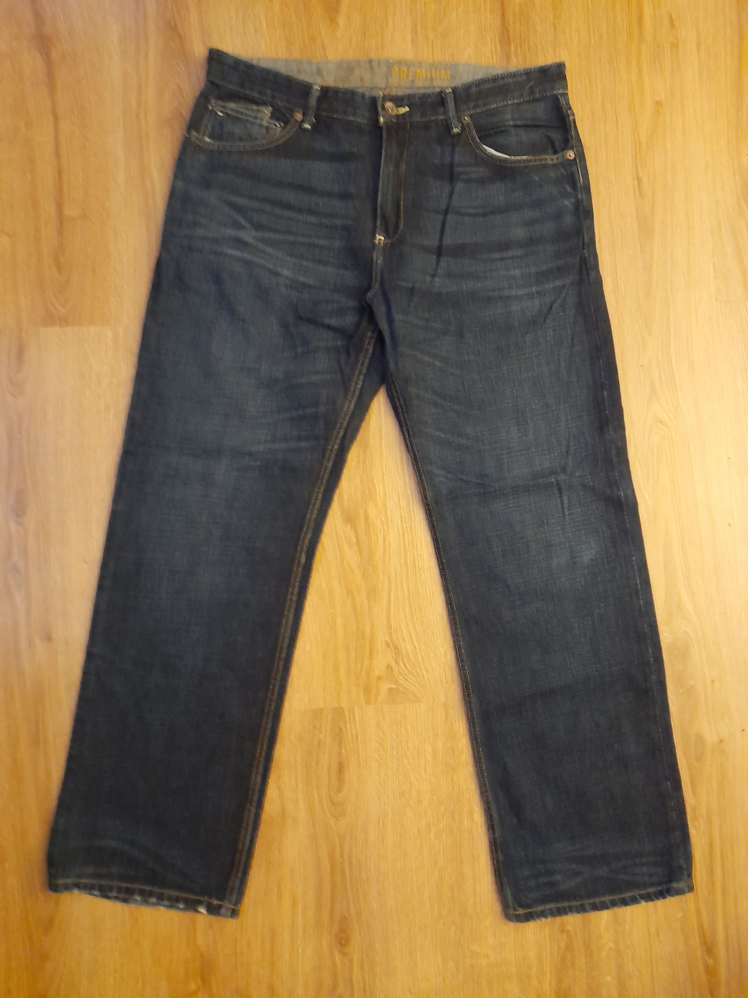 Tommy Hilfiger Custom Straight spodnie W36 L32