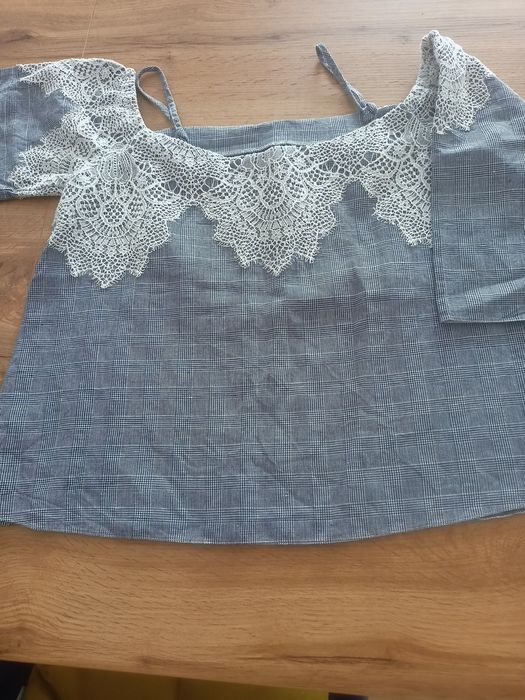 Buzeczka rozmiar S. Firma Zara.