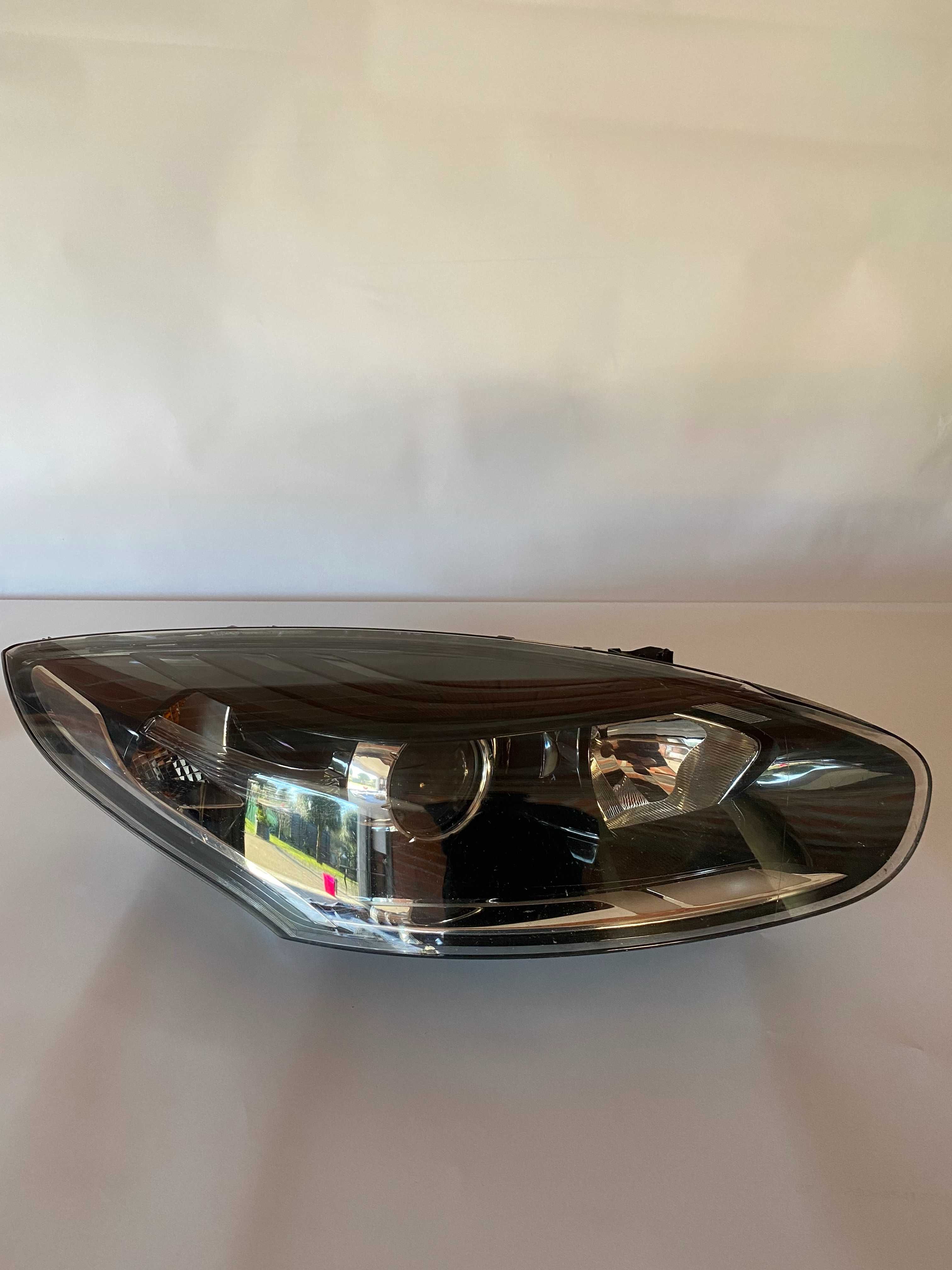 Ótica direita Renault megane III