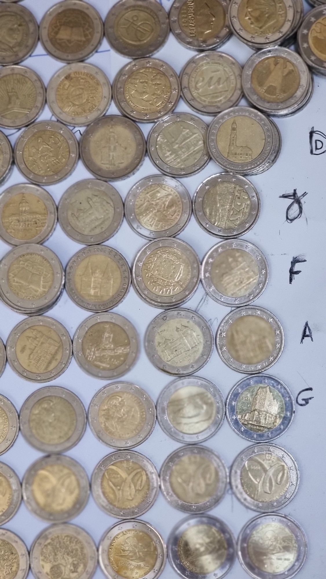 250 moedas de 2 euros