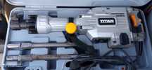 Młot Budowlany Wyburzeniowy 1700w 230V 50J Udaru