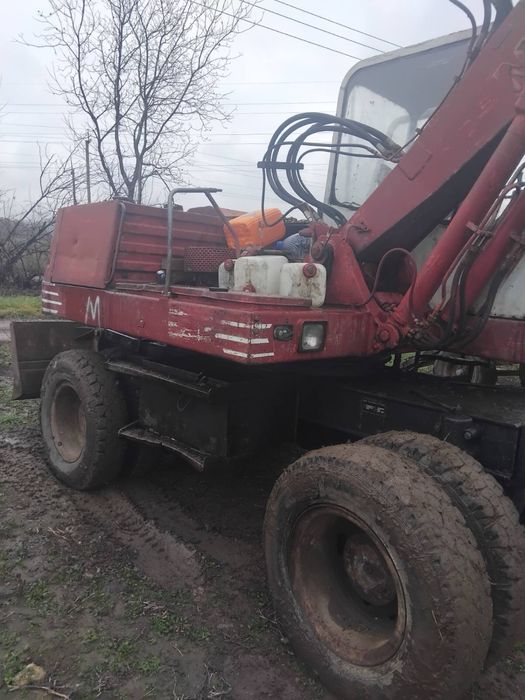 Продам ескаватор