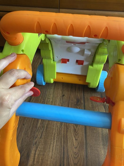 Interaktywny pchacz chodzik stół 3w1 Little Tikes