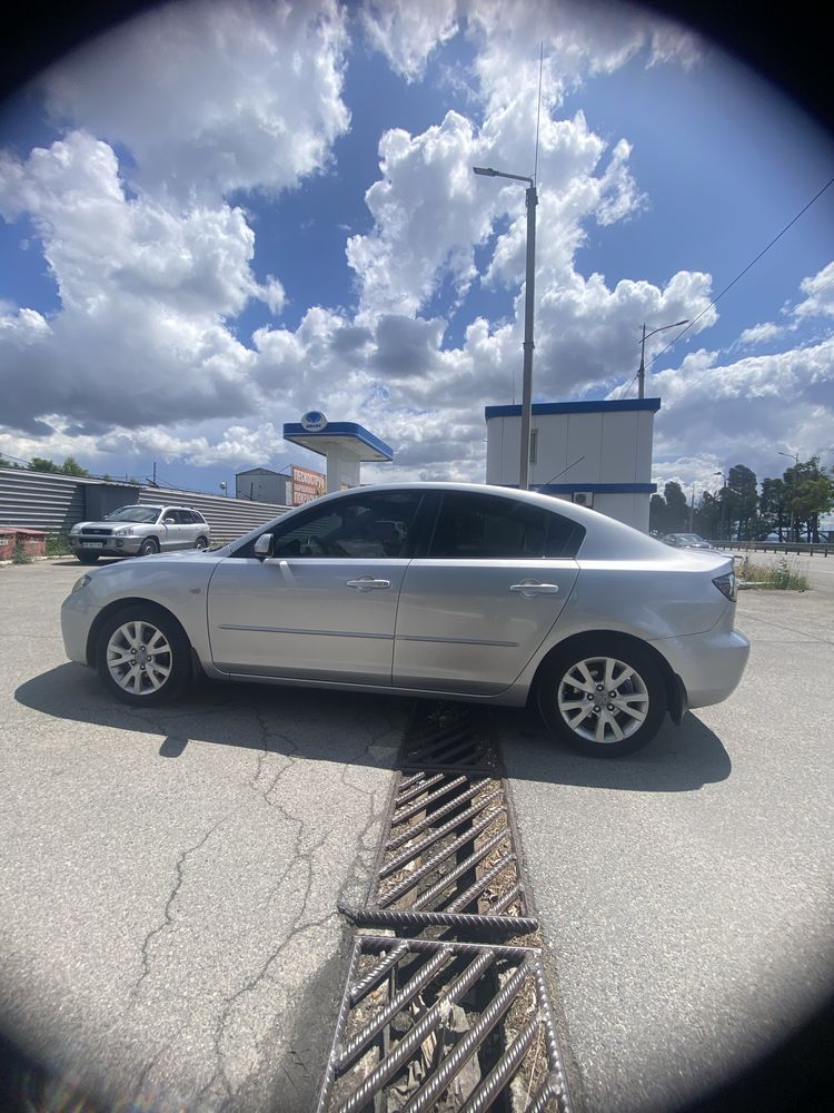 Мазда 3 2007 1.6