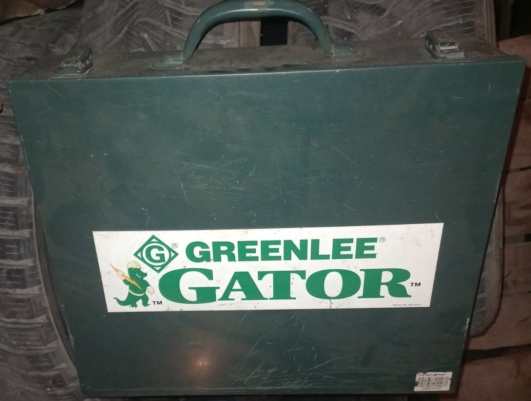 Продам гидравлический пресс Greenlee Gator USA