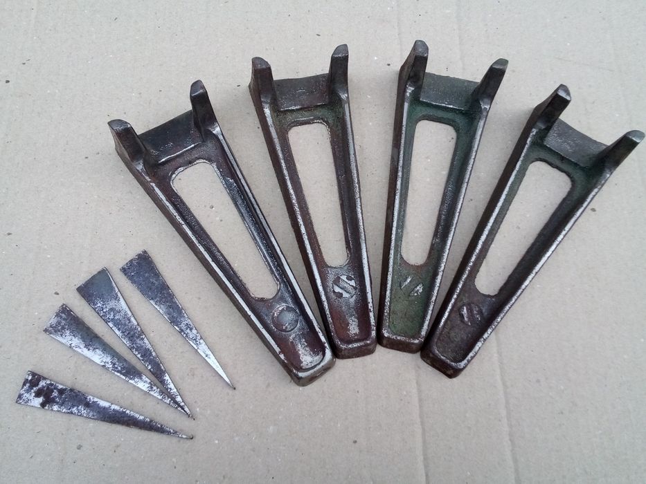 Кріплення для умивальника кронштейни і ніжки під ванну