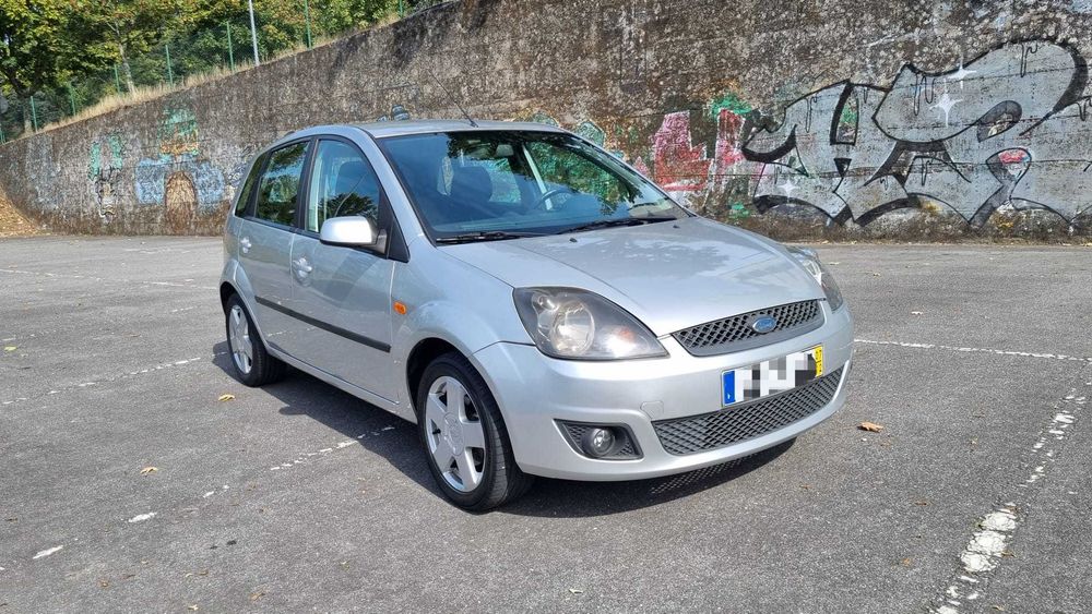 Ford Fiesta 1.2 Zetec Gasolina C/Novo