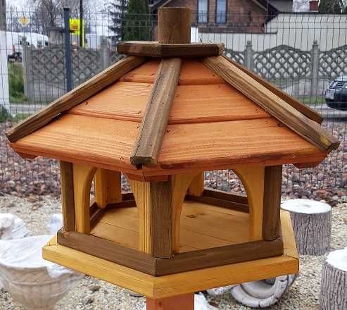 Karmnik dla ptaków drewniany do ogrodu