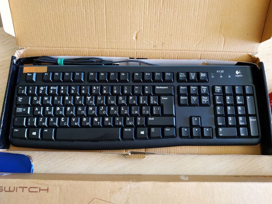 Клавіатура Logitech