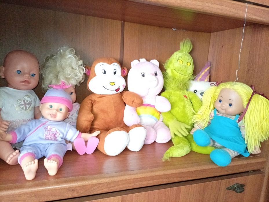 Дитячі іграшки для дівчинки