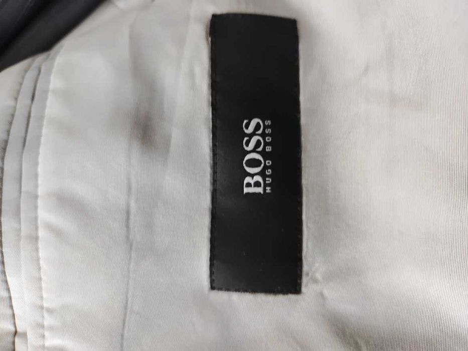 Garnitur Hugo Boss roz. 28/56 Bertolucci/Movie antracyt prążki