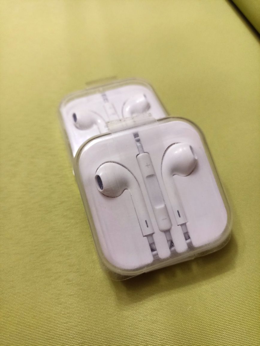 Наушники гарнитура Earpods aux 3.5 mm новые