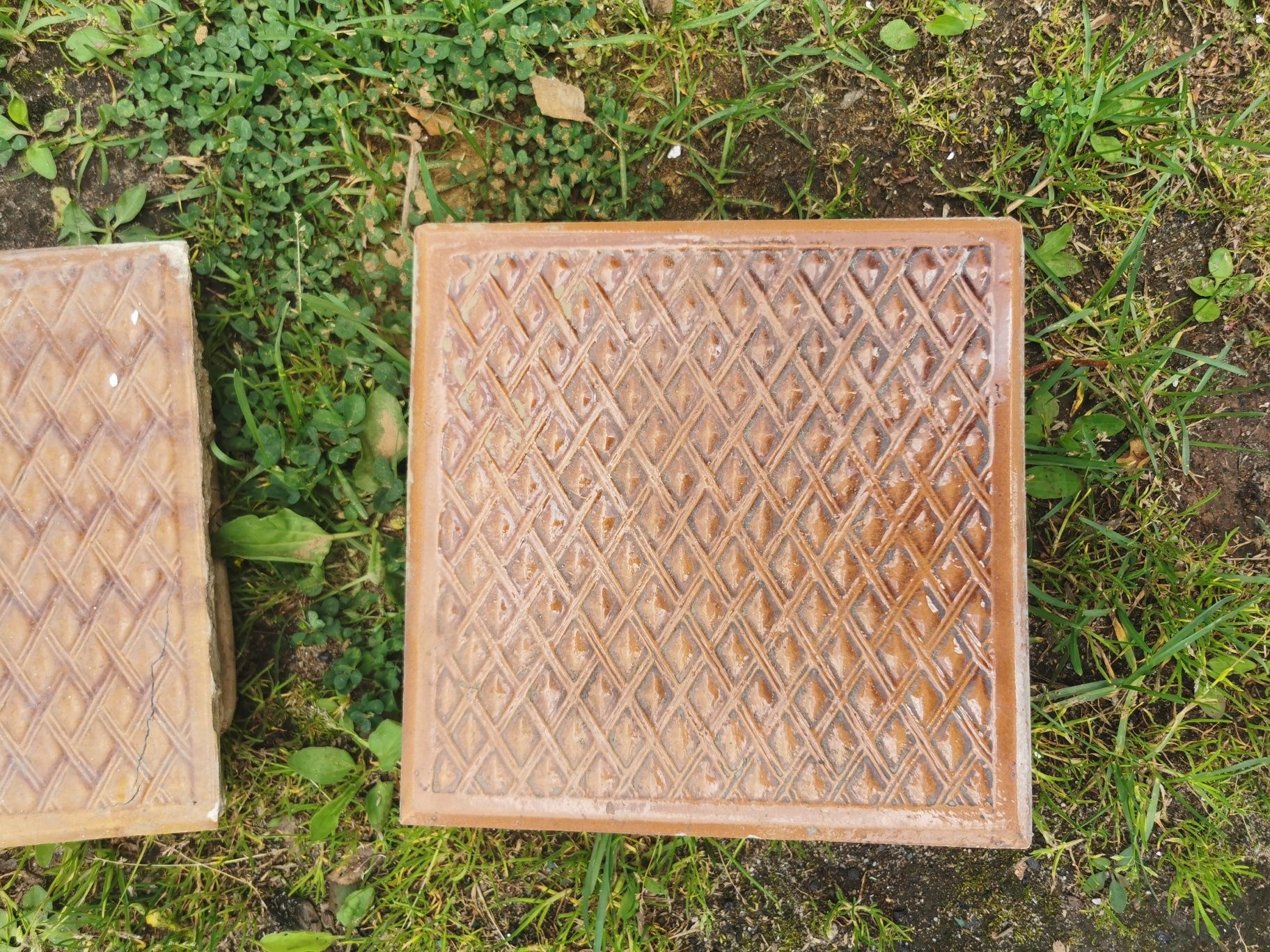Kafle z pieca kaflowego, dostępne ponad 100 szt