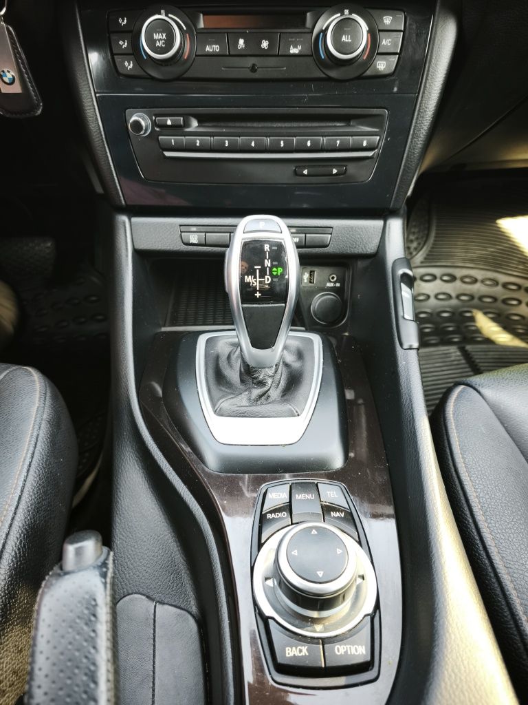 SUV BMW X1 16d - Venda Particular (Bom estado)