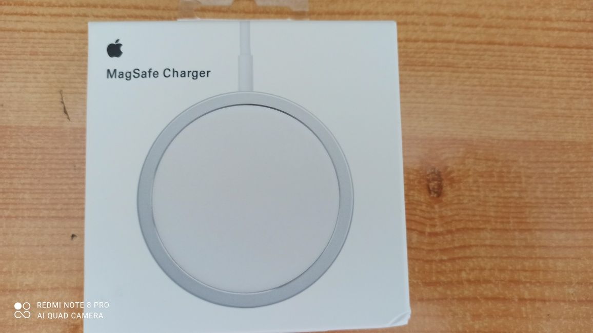 Ladowarka indukcyjna Magsafe Charger