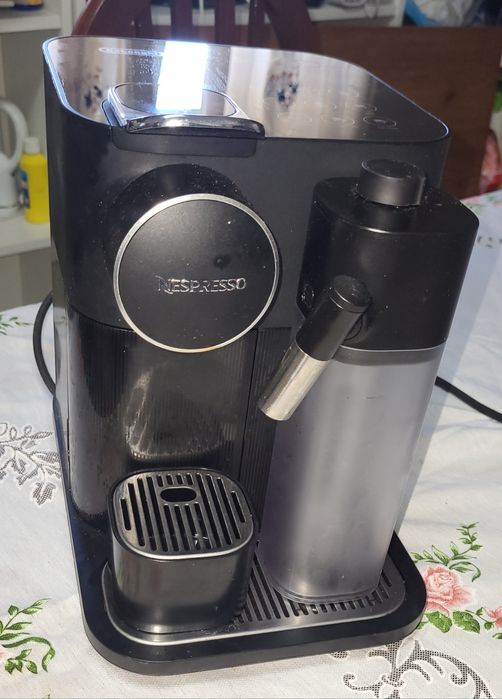 Máquina de Café Nespresso