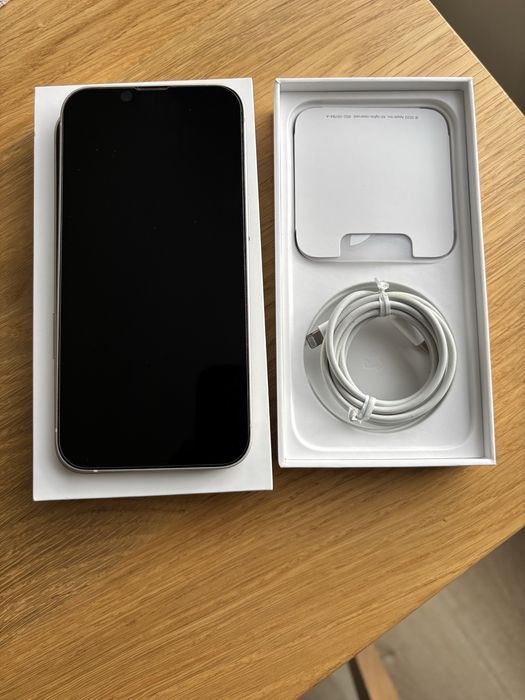 Apple iPhone 14 128Gb STARLIGHT