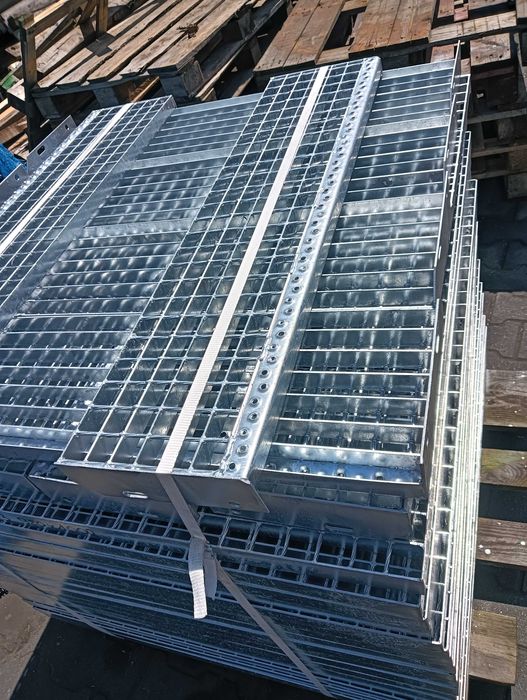 Stopnie schodowe, wema, metalowe 30x3 970x240