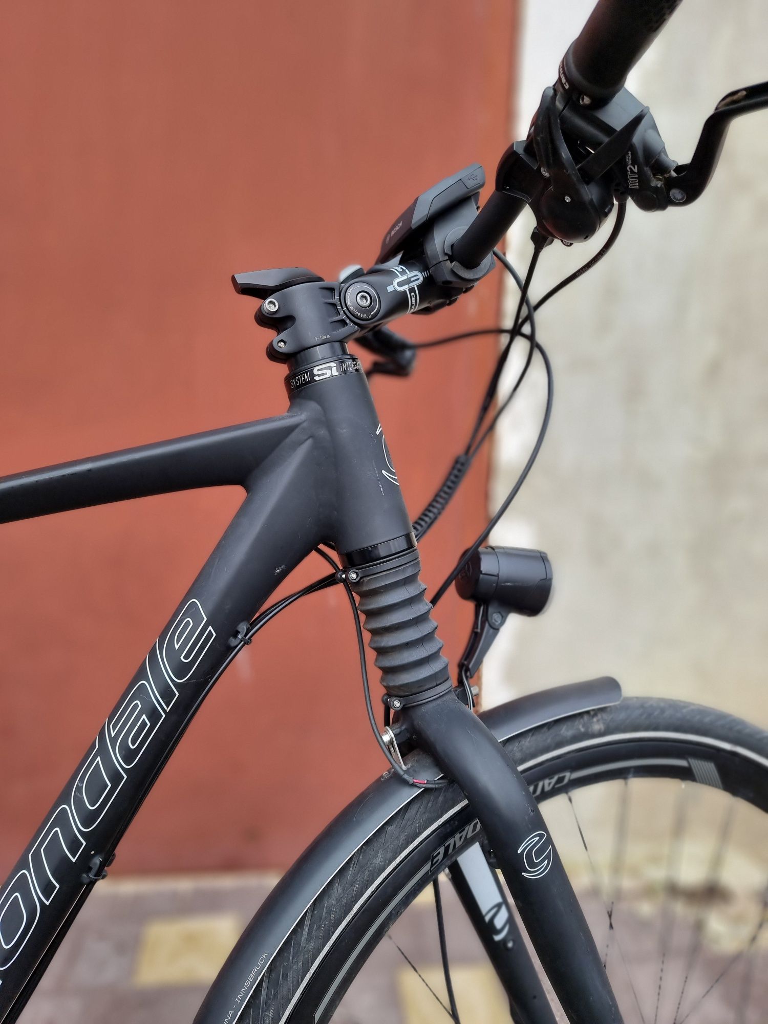 Елекровелосипед Cannondale