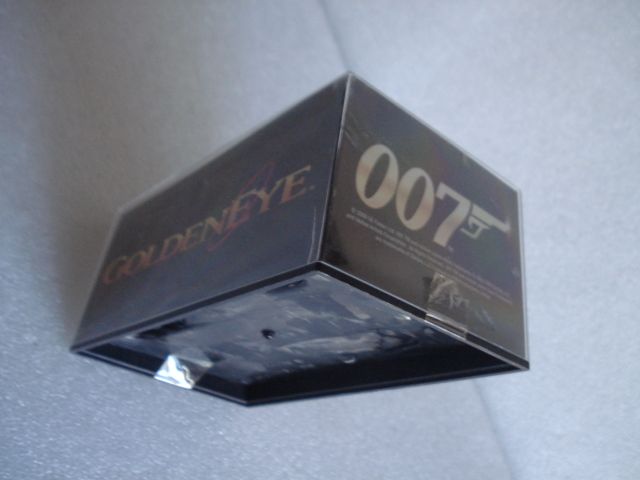 Carro 007 James Bond Goldeneye – 2008