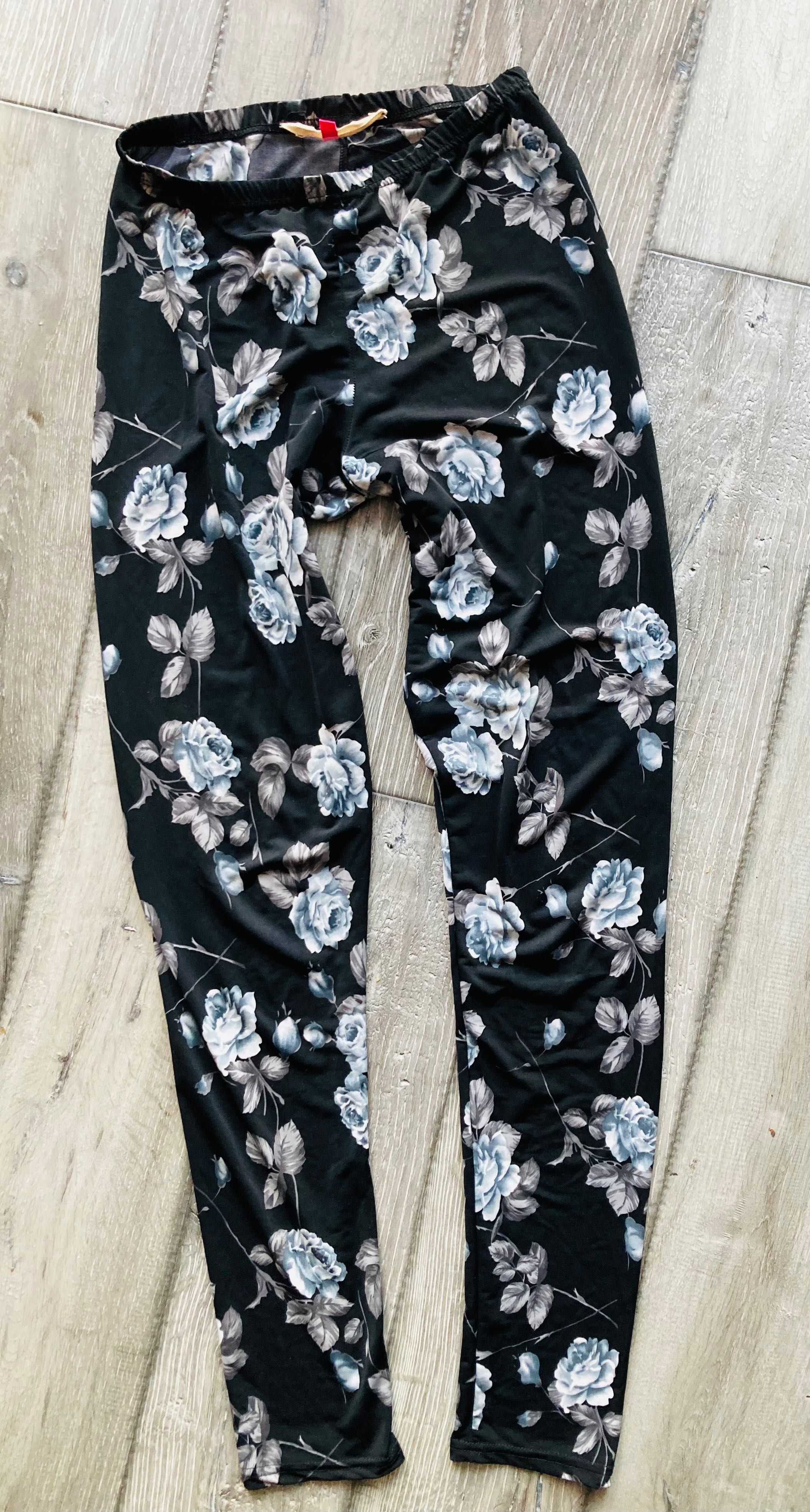 Świetne śliskie legginsy S M
