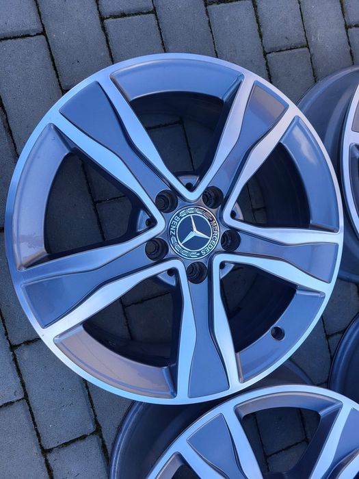 Felgi 7Jx17" Mercedes CKlasa W205 W204 W247 Aklasa W245 W176 W177 W638