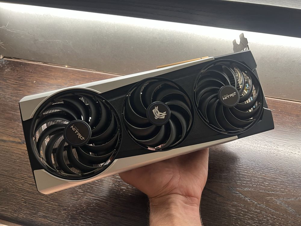 Відеокарти Sapphire Radeon RX 6700 XT