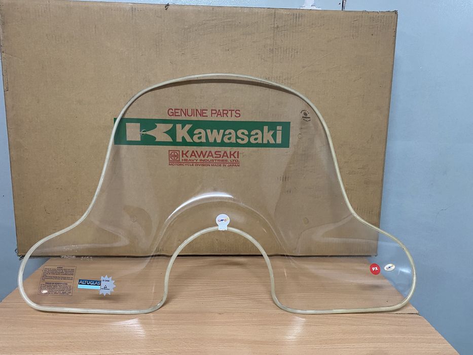 Piaggio Vespa Przednia szyba Vespa PX PK Lusso Nowa Oryginalna