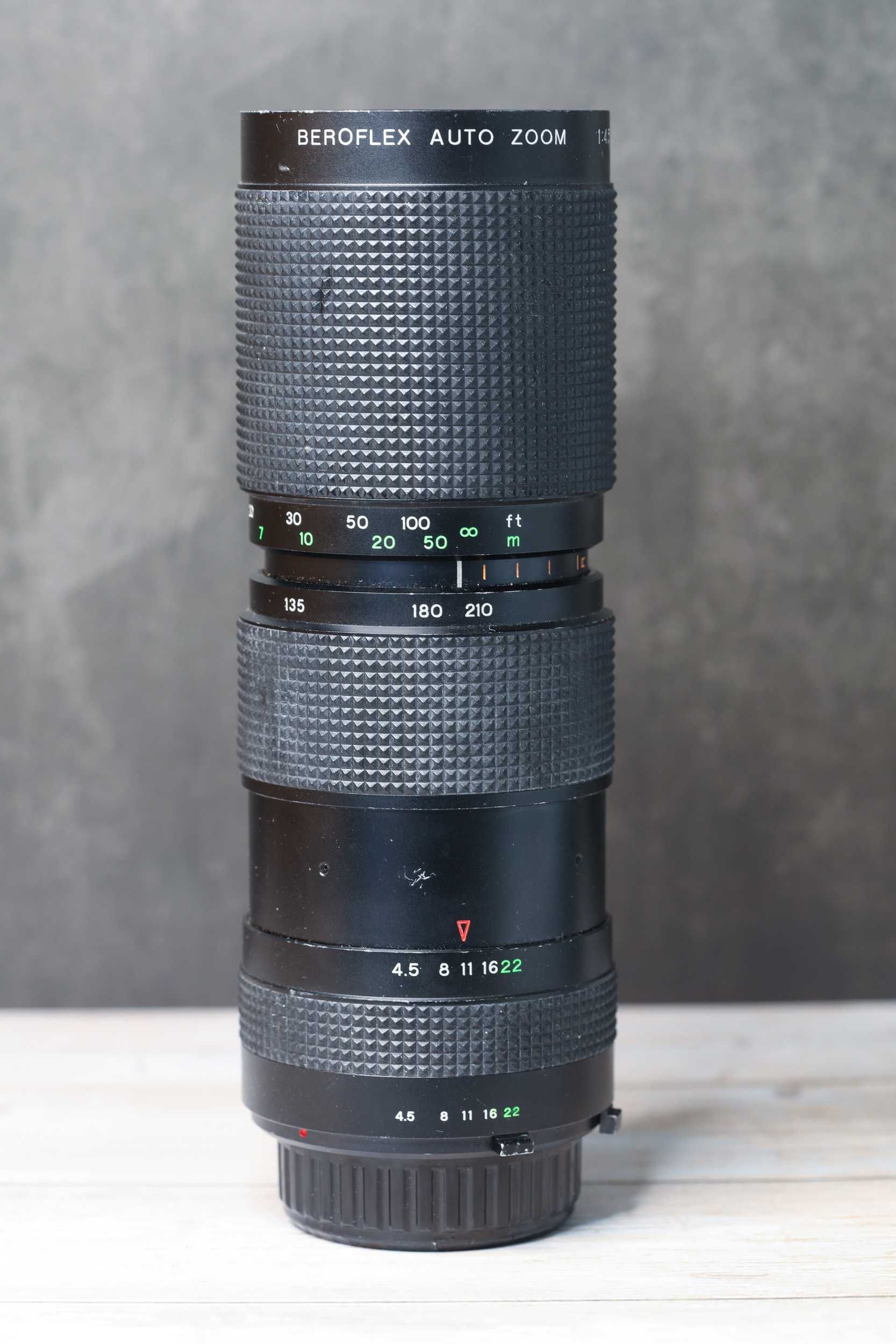 Beroflex Auto zoom  85-210 mm  1:4,5  mocowanie Minolta MD