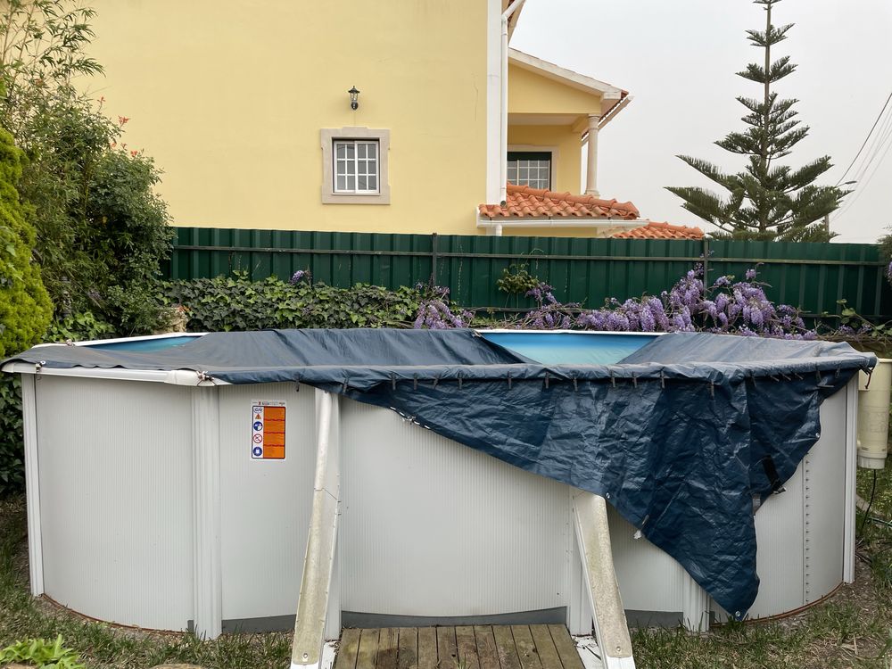 Piscina GRE em Aço Branco