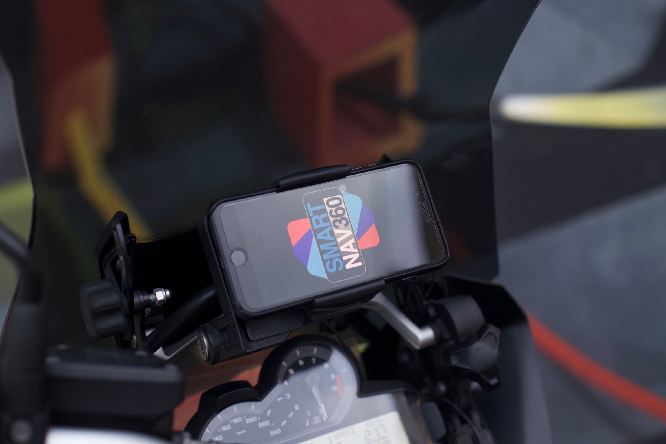 SmartNav360 - Suporte de telemóvel para motos BMW