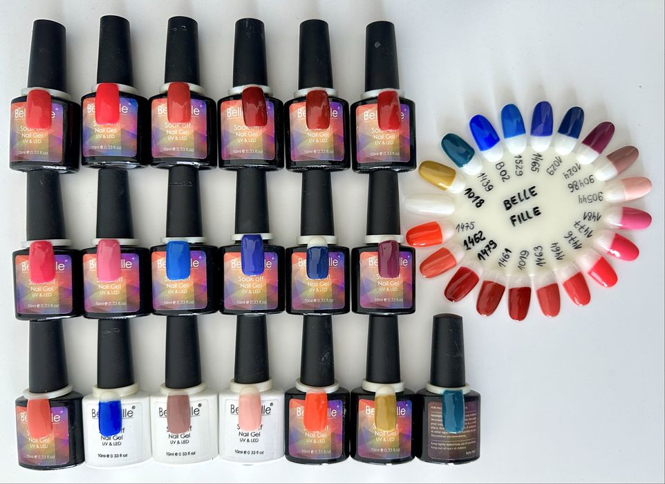 Duży zestaw manicure kuferek lakiery hybrydowe pyłki zdobienia brokat