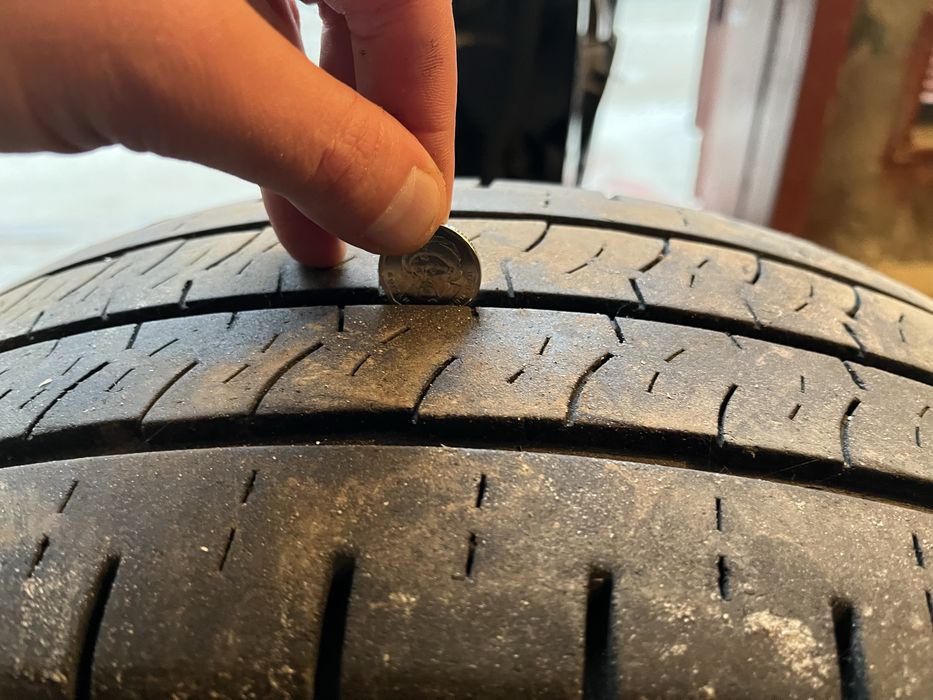 Kumho R15C 195/70