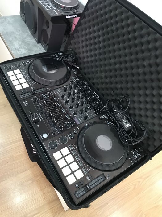 Controladora Pioneer DDJ 1000 + a Mala de Transporte