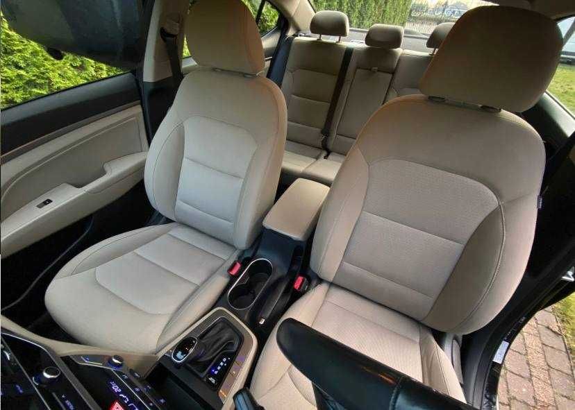 Hyundai Elantra 2017 року