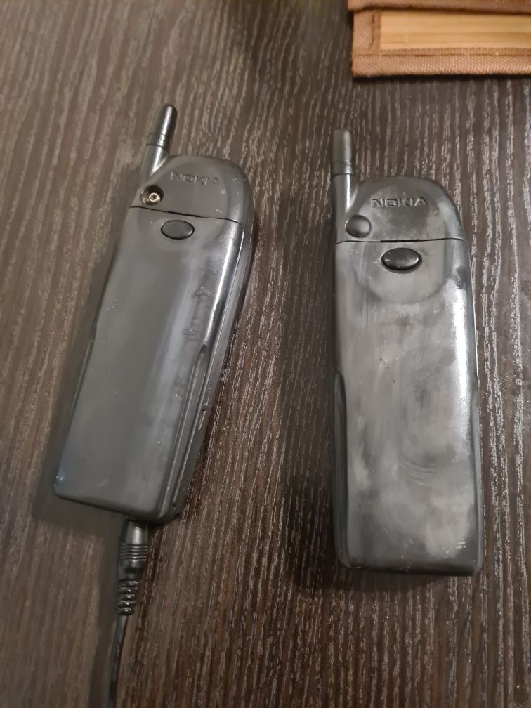 Dwa telefony Nokia 5110