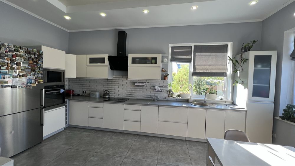 Продається будинок у центрі міста Стрий