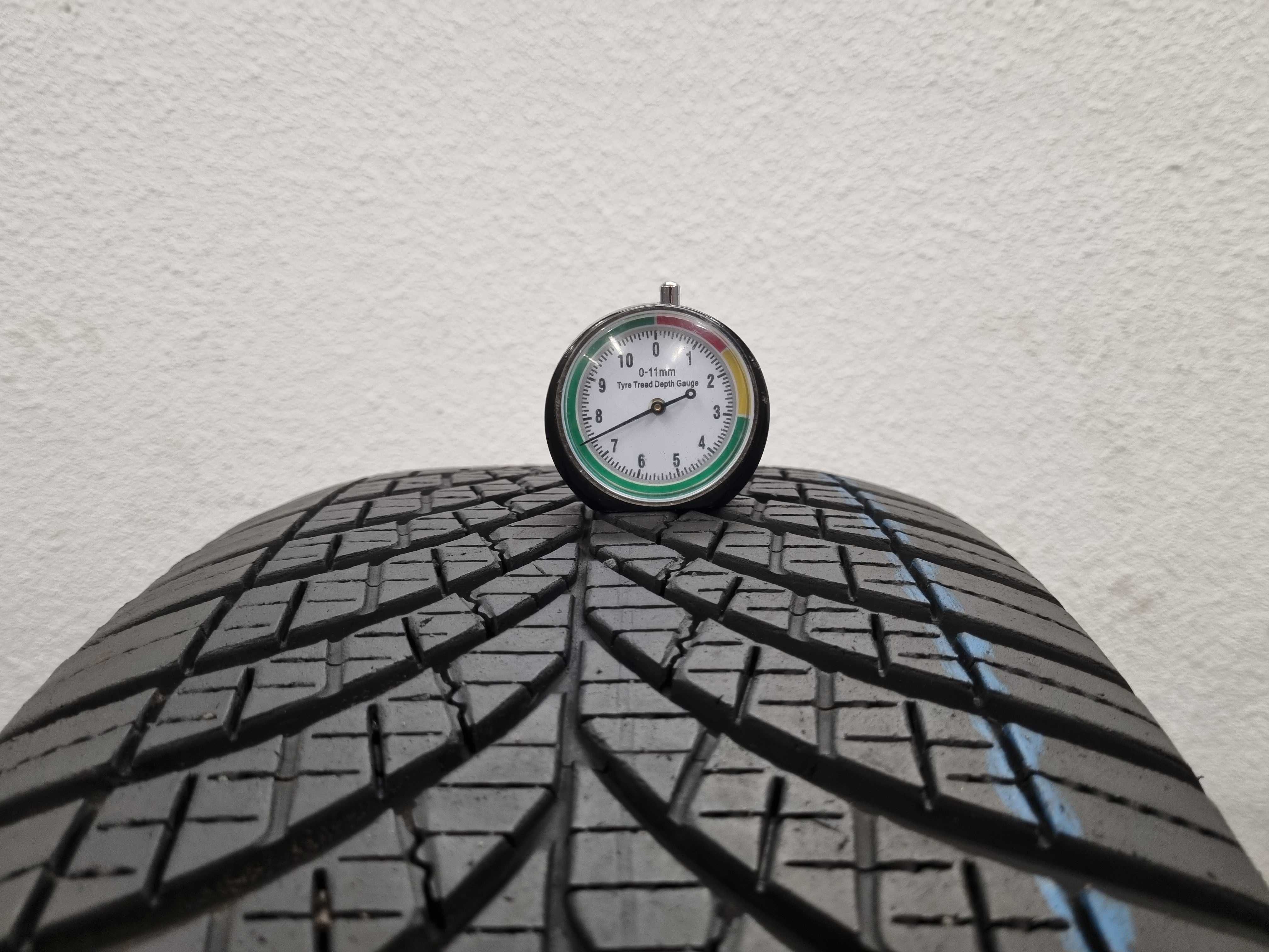 235/60/18 103T Goodyear Vector 4S Gen-3 Seal Dot.3822R