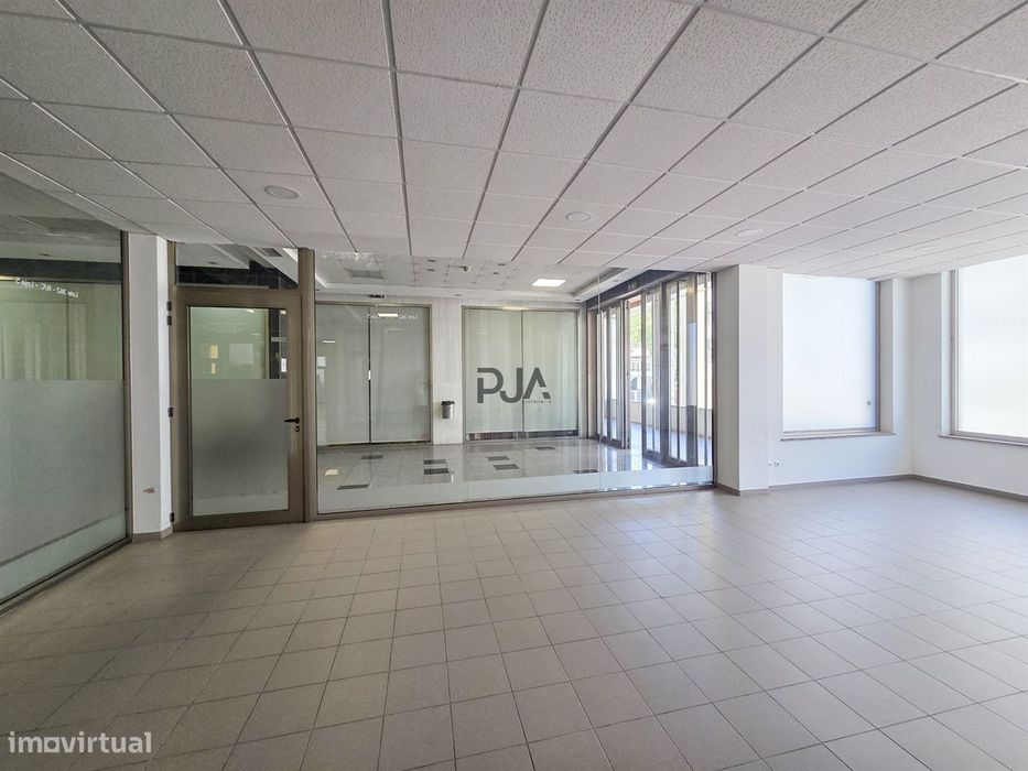 Loja comercial em Viseu