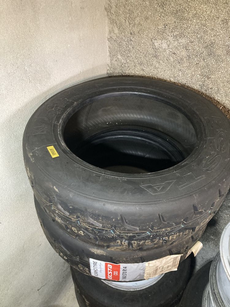 Pneus Khumo competição