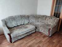 Продам угловой диван  и кресло
